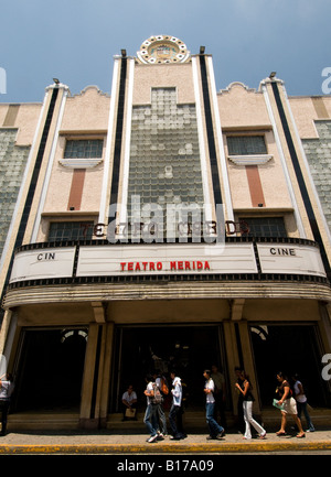 Art-Deco-Kino und Theater-Merida-Hauptstadt des Staates Mexiko Yucatan gebaut die erste spanische Stadt in diesem Teil von Mexiko Stockfoto