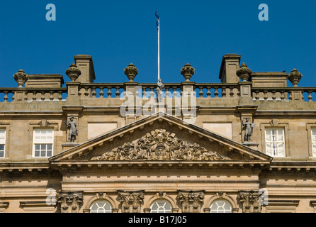Detail über dem Haupteingang zum Duff House, Banff, Schottland Stockfoto