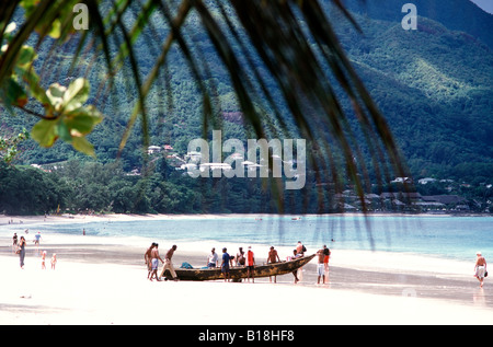 Beau Vallon Strand auf Mahe, Seychellen, Indischer Ozean Stockfoto