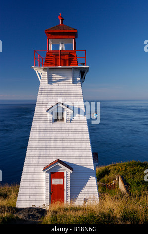 Boar es Head Ligthhouse auf Long Island, Bay Of Fundy, Digby Neck und Inseln Scenic Drive, Highway 217, Nova Scotia, Kanada. Stockfoto