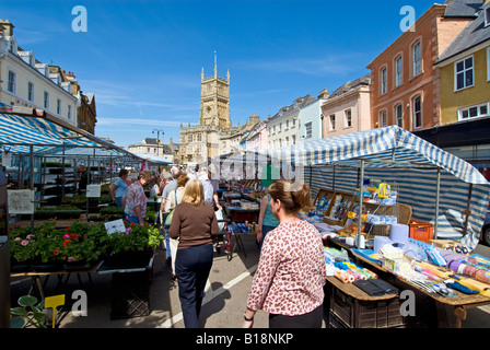 Markttag in Cirencester, Gloucestershire, England Stockfoto