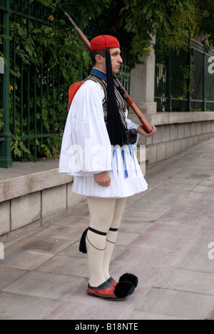 Griechischen Evzonen Uhr Wachen vor dem Präsidentenpalast Athen Griechenland Stockfoto