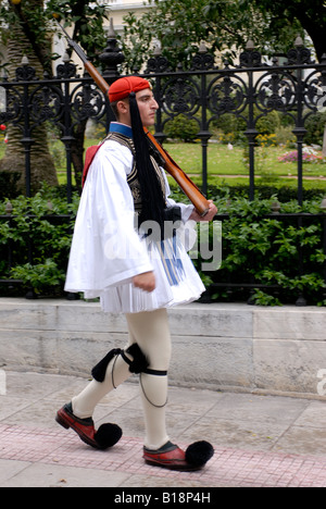 Griechischen Evzonen Uhr Wachen vor dem Präsidentenpalast Athen Griechenland Stockfoto