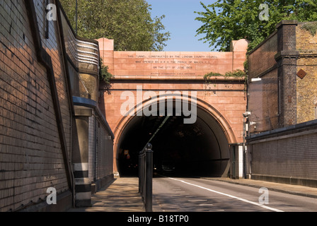 Eingang der Surrey Seite des Rotherhithe Tunnel, London Stockfoto