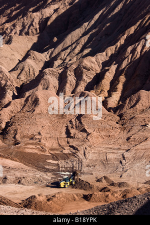 Bagger arbeiten in der Atacama-Wüste im Norden Chiles Stockfoto