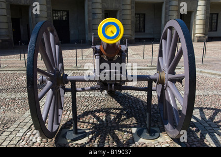 Nahaufnahme einer Kanone außerhalb des königlichen Palastes. Stockholm, Schweden. Stockfoto