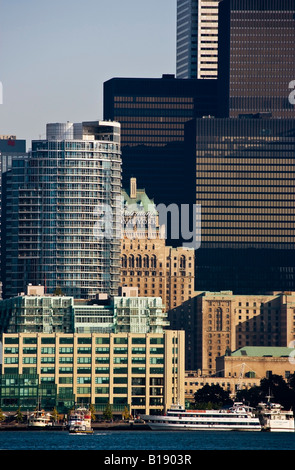 Ansicht der Innenstadt von Toronto aus Inselmitte, Toronto Islands Park, Toronto, Ontario, Kanada. Stockfoto