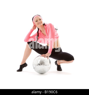 Bild von Tänzerin Mädchen mit Glitterball über weiß Stockfoto