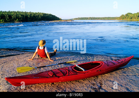 Kajak, Nutimik Lake Whiteshell Provincial Park, Manitoba, Kanada. Stockfoto