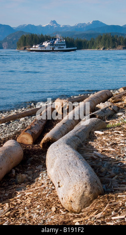 Der BC Ferry Tenaka trägt Autos und Passagiere zwischen Quadra und Cortes Inseln vor der Ostküste von Vancouver Island, Briti Stockfoto