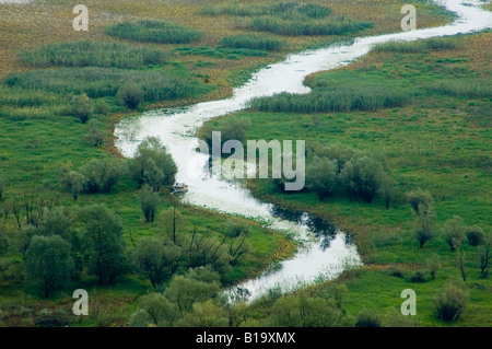 Flusses Rijeka Crnojevica im September in der Nähe von Skadar See in Montenegro, Europa Stockfoto