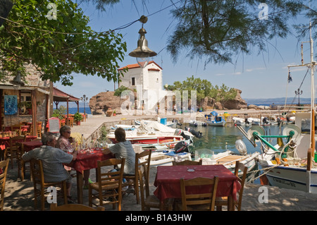 Lesbos Skala Sikaminias Hafen (Kirche der Panagia Gorgona) Griechenland Stockfoto