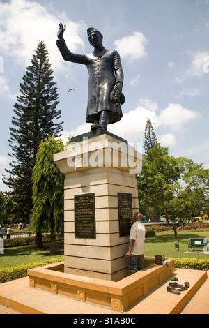 Die Statue der erste Premierminister des unabhängigen Indien Jawaharlal Nehru. Es liegt in der Nähe der Vidhana Soudha, Bangalore. Stockfoto