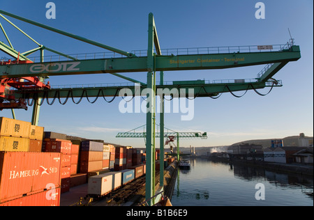 Deutschland, Stuttgart, Hafen, Containerterminal Stockfoto