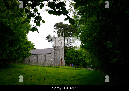 Eine Kirche in irischen Landschaft. County Clare, Irland. Stockfoto