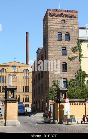 Berlin Deutschland der Kulturbrauerei Café Kunst-Komplex in der ehemaligen Schultheiss-Brauerei im Bezirk Prenzlauer Berg der Stadt Stockfoto