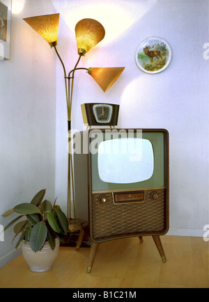 Broadcast, Fernsehen, TV-Gerät, Typ. Telefunken FE 12 / 43 St, Deutschland, ca. 1956, Stockfoto