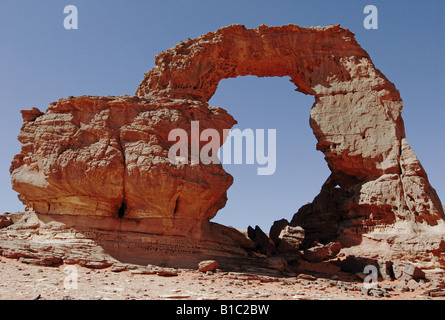 Geographie/Reisen, Algerien, Landschaften, Tadrart Gebirge, In-Tehaq Arch, Additional-Rights - Clearance-Info - Not-Available Stockfoto
