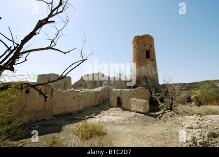 Geographie/Reisen, Oman, Manah in der Nähe von Nizwa, die Ruinen der alten Business Center, Turm, Additional-Rights - Clearance-Info - Not-Available Stockfoto