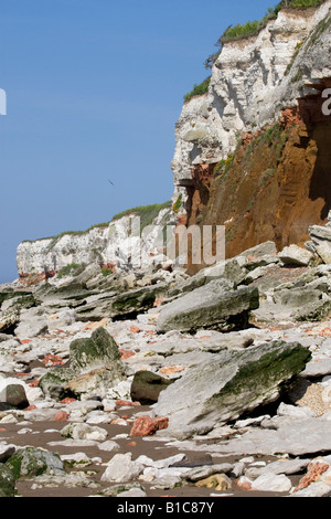 Die gestreiften Klippen von Hunstanton Beach, West Norfolk. Stockfoto