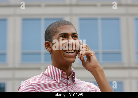 Im Nahen und Mittleren Osten junge Mann Portrait 20 - 25 Jahre alt HERR -06-07-08 Stockfoto