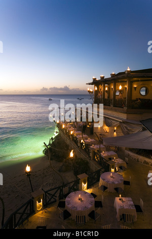 Restaurant der Klippe am Abend Bohrtürme Barbardos Karibik Stockfoto