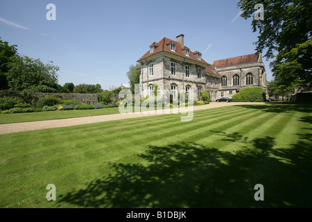 Stadt von Winchester, England. Wolvesey Schloss Westflügel, auch bekannt als Bishops House, ist die Heimat der Bischof von Winchester. Stockfoto
