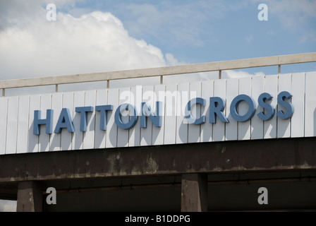 Die Beschilderung in Hatton Cross u-Bahnstation Heathrow, London, England Stockfoto