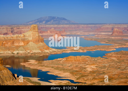 Gunsight Butte auf der Utah Lake Powell im Glen Canyon National Recreation Area Stockfoto