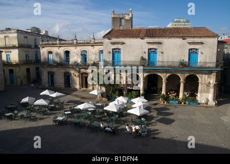 Havanna La Habana Vieja Plaza De La Catedral Stockfoto