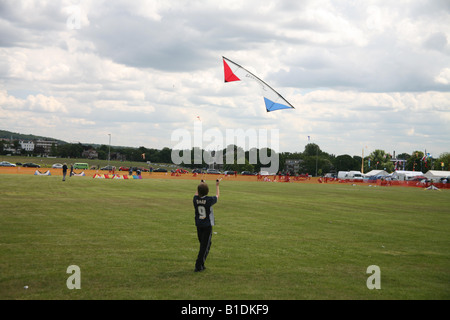 Junge Drachen am Blackheath Kite Festival Lewisham London Stockfoto