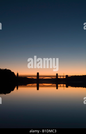 Britannia Bridge bei Sonnenuntergang Menai Strait Stockfoto