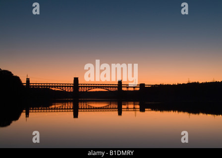 Britannia Bridge bei Sonnenuntergang Menai Strait Stockfoto