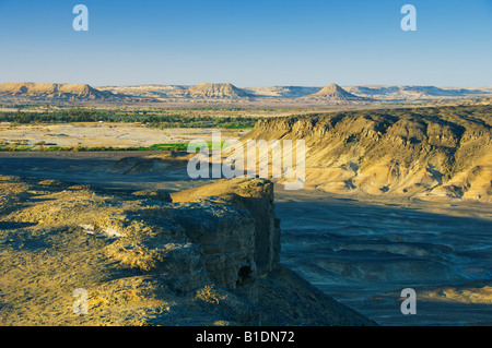 Einen Überblick der Bahariyya-Oase vom englischen Berg nahe Bawiti, Ägypten Stockfoto