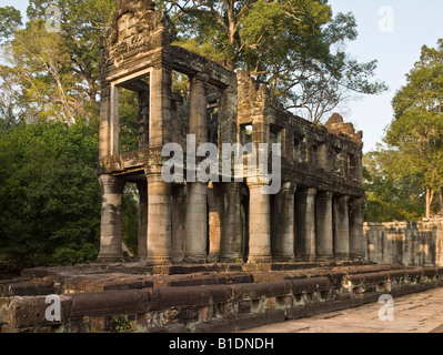 Zweigeschossiges Gebäude, Tempel Preah Khan, Angkor, Kambodscha Stockfoto