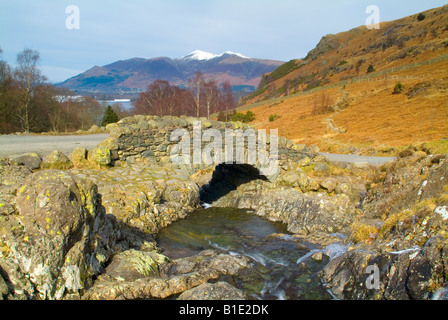 Ashness Brücke, in der Nähe von Keswick, Cumbria, England, Vereinigtes Königreich, Stockfoto