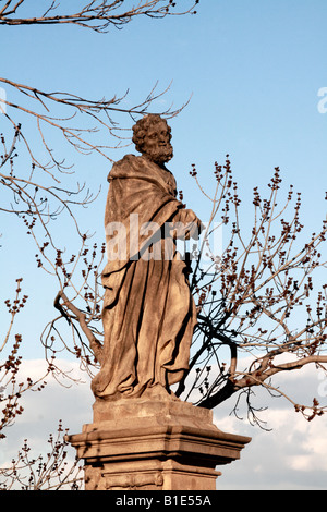 St Jude Thaddeus auf der Karlsbrücke in Prag von J O Mayer 1708 Stockfoto