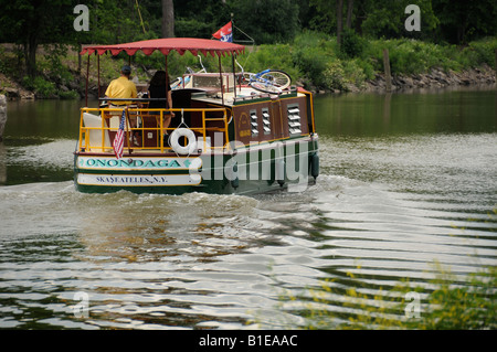 Gemieteten Hausboot auf den Erie-Kanal, Pittsford, New York USA. Stockfoto