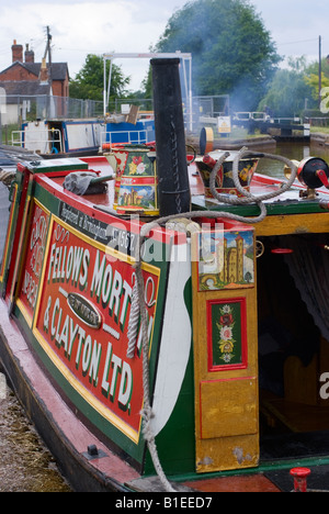 Eine alte Diesel angetrieben Fellows Morton & Clayton arbeiten schmale Boot 1567 auf Trent & Mersey Canal in der Nähe von Ritt Heide Cheshire England Stockfoto