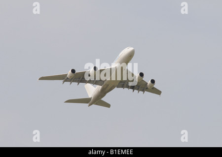 Airbus A380 im Flug Stockfoto