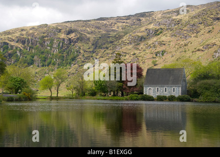 Kirche auf einem Seeseite Gouganne Barra-County Cork-Irland Stockfoto