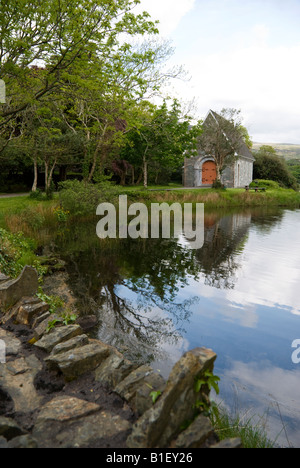 Kirche auf einem Seeseite Gouganne Barra-County Cork-Irland Stockfoto