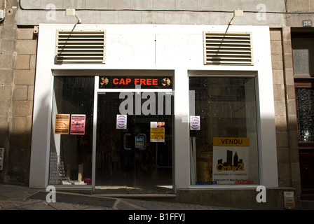 Stock Foto von einem leeren Shop in der Stadt Limoges Frankreich Stockfoto