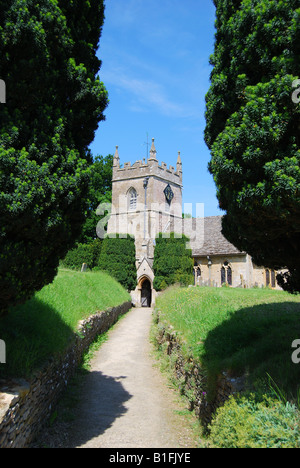 Die Pfarrei Kirche St. Peter, obere Schlachtung, Cotswolds, Gloucestershire, England, Vereinigtes Königreich Stockfoto