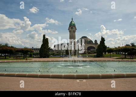 Stock Foto einer Ansicht des Bahnhofs Gare des Benedictins in Limoges Frankreich Stockfoto