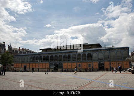 Stock Foto von Les Halles Centrales-Lebensmittel-Markt im Zentrum von Limoges in Frankreich Stockfoto