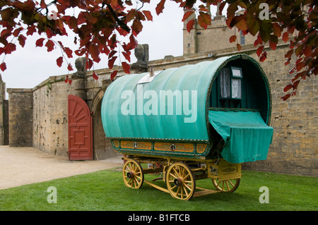 Alten Stil Wohnwagen an Bolsover Castle Derbyshire Stockfoto