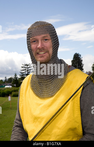 Das mittelalterliche Reich Schottland die meisten Authentische mittelalterliche, kettenhemden Rüstungen Ritter reenactment Gruppen von Ende der Wikingerzeit zu Anfang des 16. Jahrhunderts, Schottland, U Stockfoto