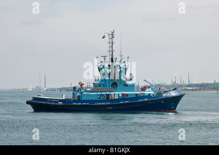 Norwegische 643GRT Schlepper Apex auf Studien in den Hafen von Southampton, wo sie registriert und betrieben von Solent Abschleppen, gebaut Stockfoto