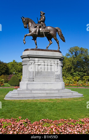 Niedrigen Winkel Ansicht einer Statue in einem Park, George-Washington-Statue, Public Garden, Boston, Massachusetts, USA Stockfoto
